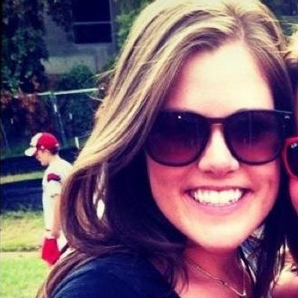 Meet your Posher, Becca